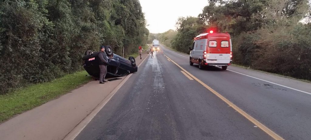 PRE alerta para gelo na pista em alguns pontos da região: veículo capotou na ERS-135