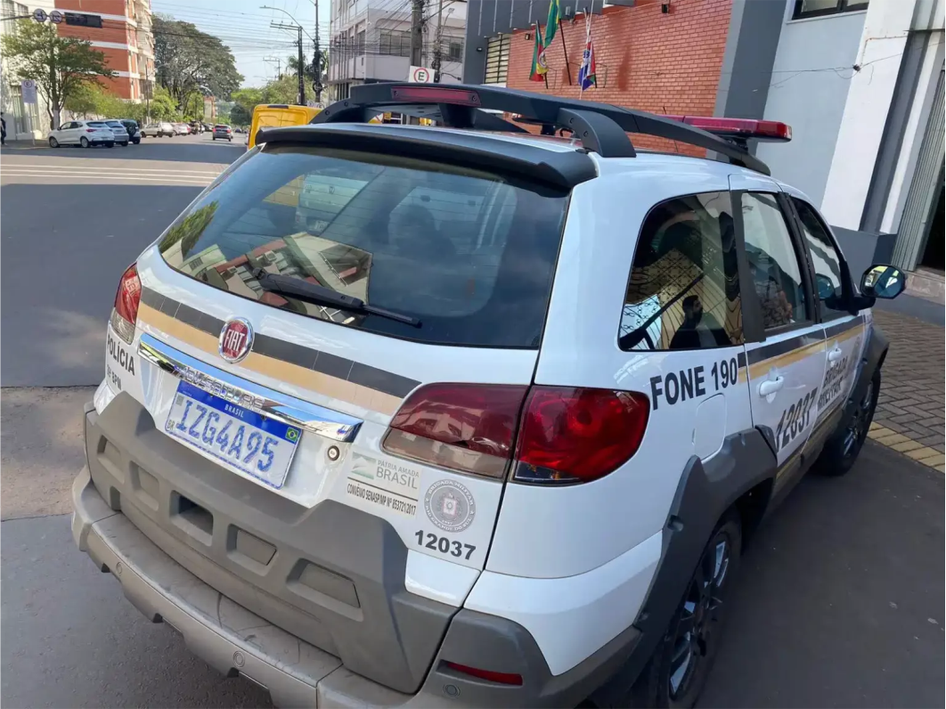 (Confira Vídeo) Marginais assaltam joalheria no centro da cidade de Ijuí