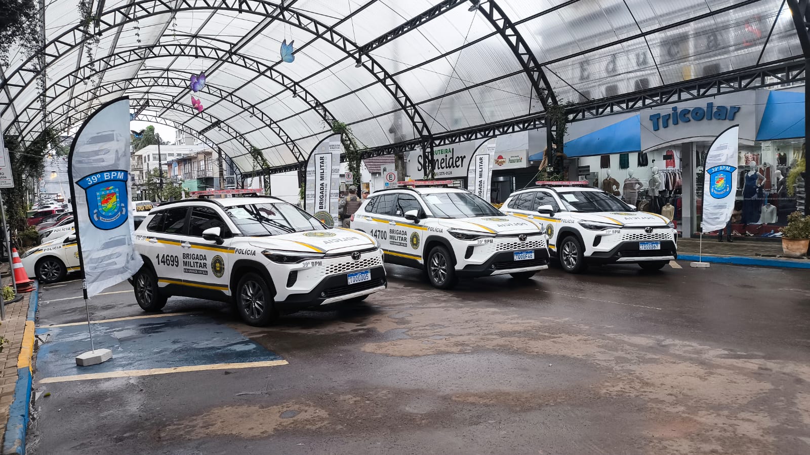39º comando da brigada militar de panambi recebe 2 viaturas semi blindadas.