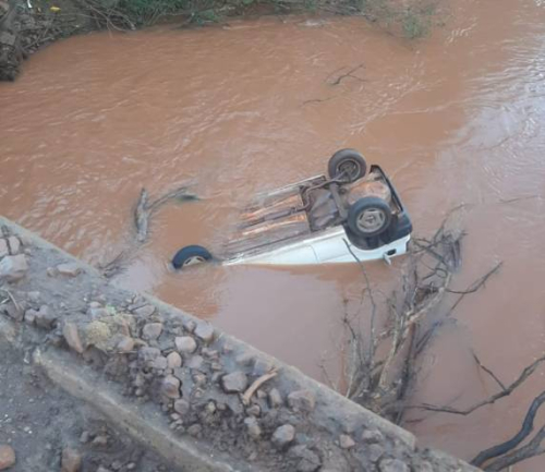 Veículo cai de ponte em Nova Candelária