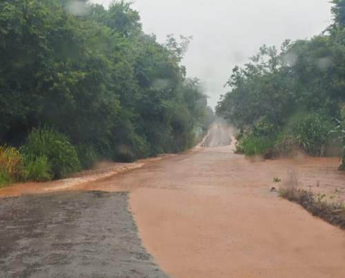 Quinta-Feira marcada pela chuva excessiva em grande parte da região