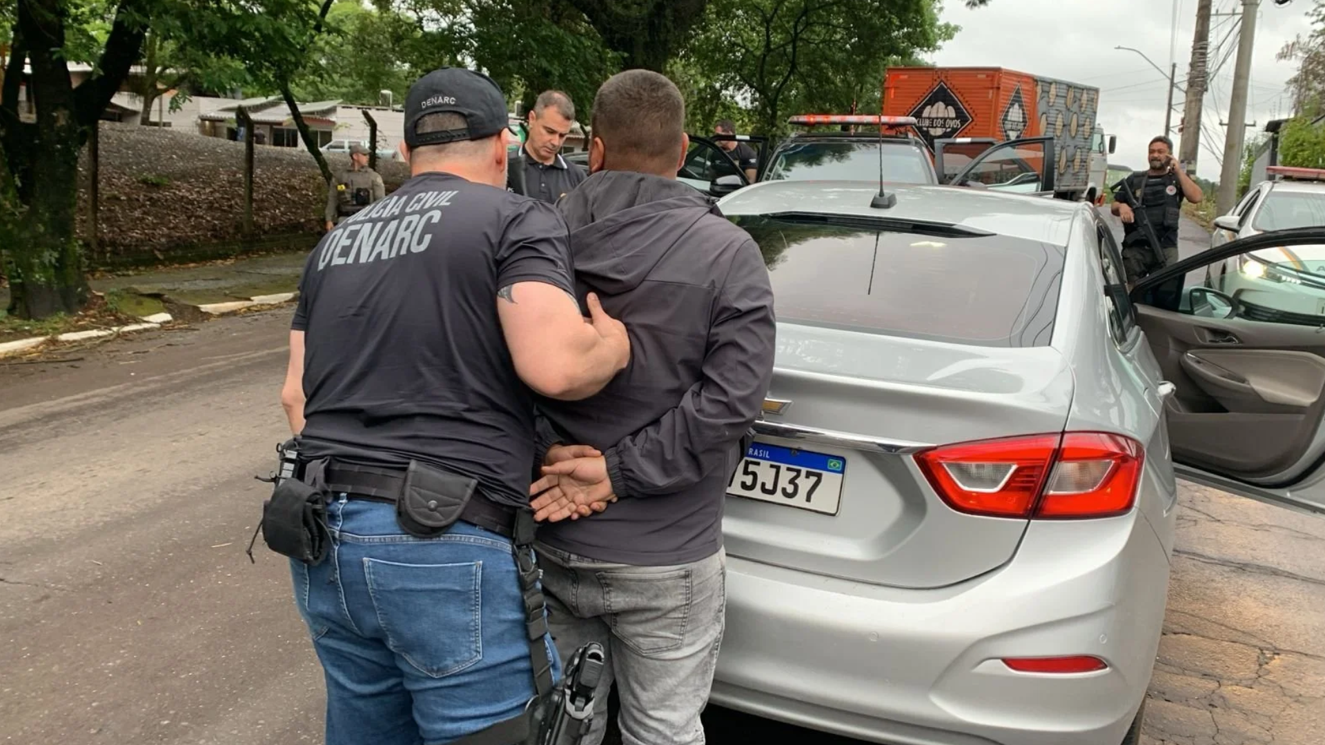 Polícia desarticula grupo criminoso que planejava matar agentes de segurança, integrantes do Judiciário e do MP