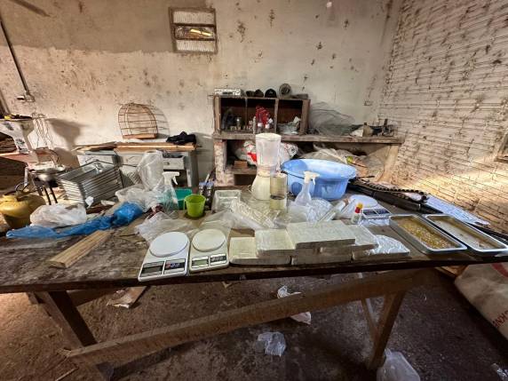 Polícia Civil localiza laboratório de refino de drogas em Entre-Ijuís