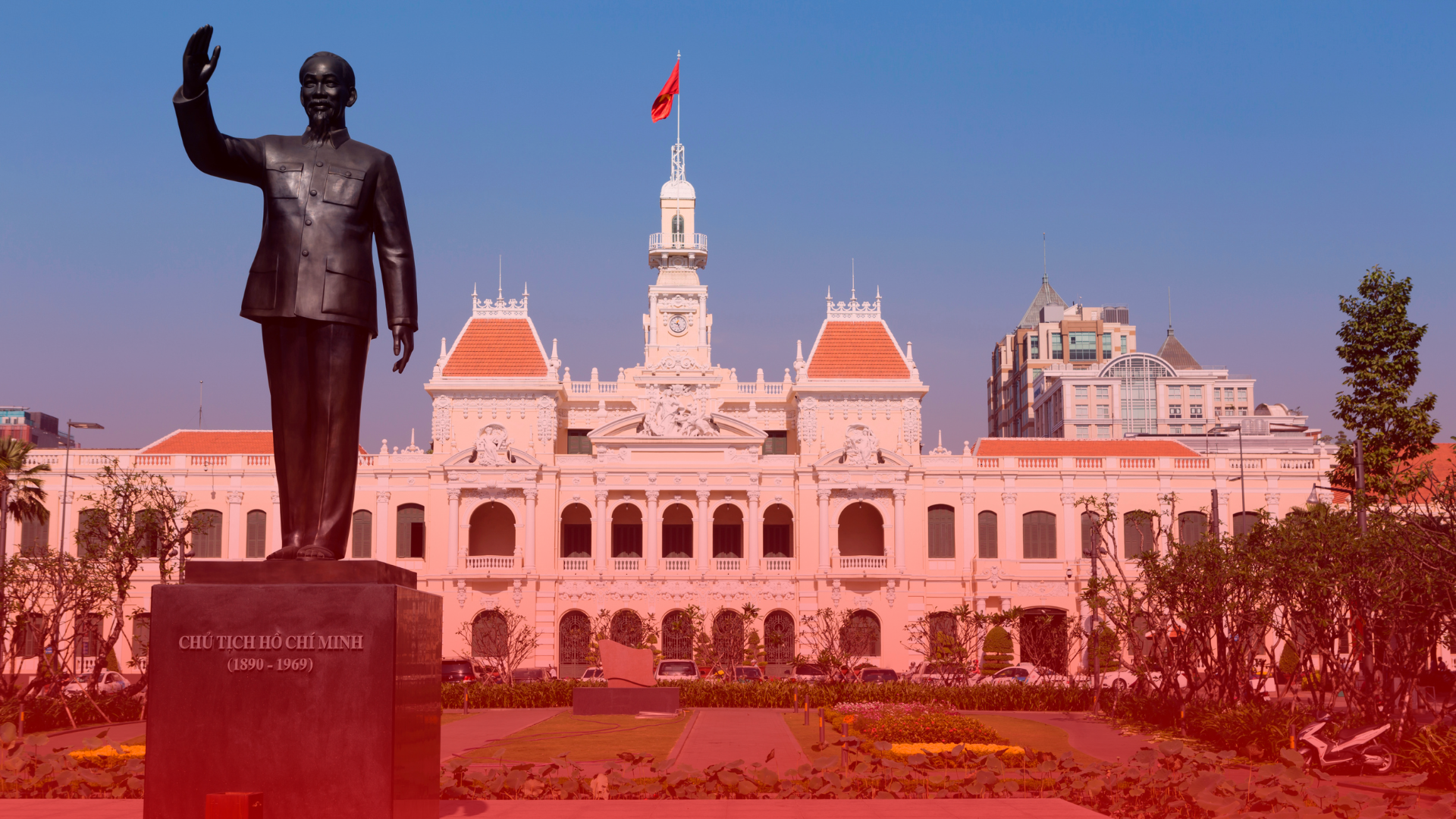 Vietnã reforça laços militares com a Rússia desafiando os EUA.