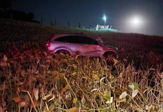 Caminhoneta capota após saída de pista na RS-210 em São Martinho