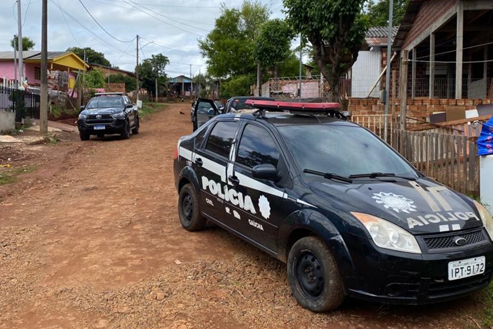 Palmeira das Missões: Cinco pessoas da mesma família são presas por tráfico de drogas