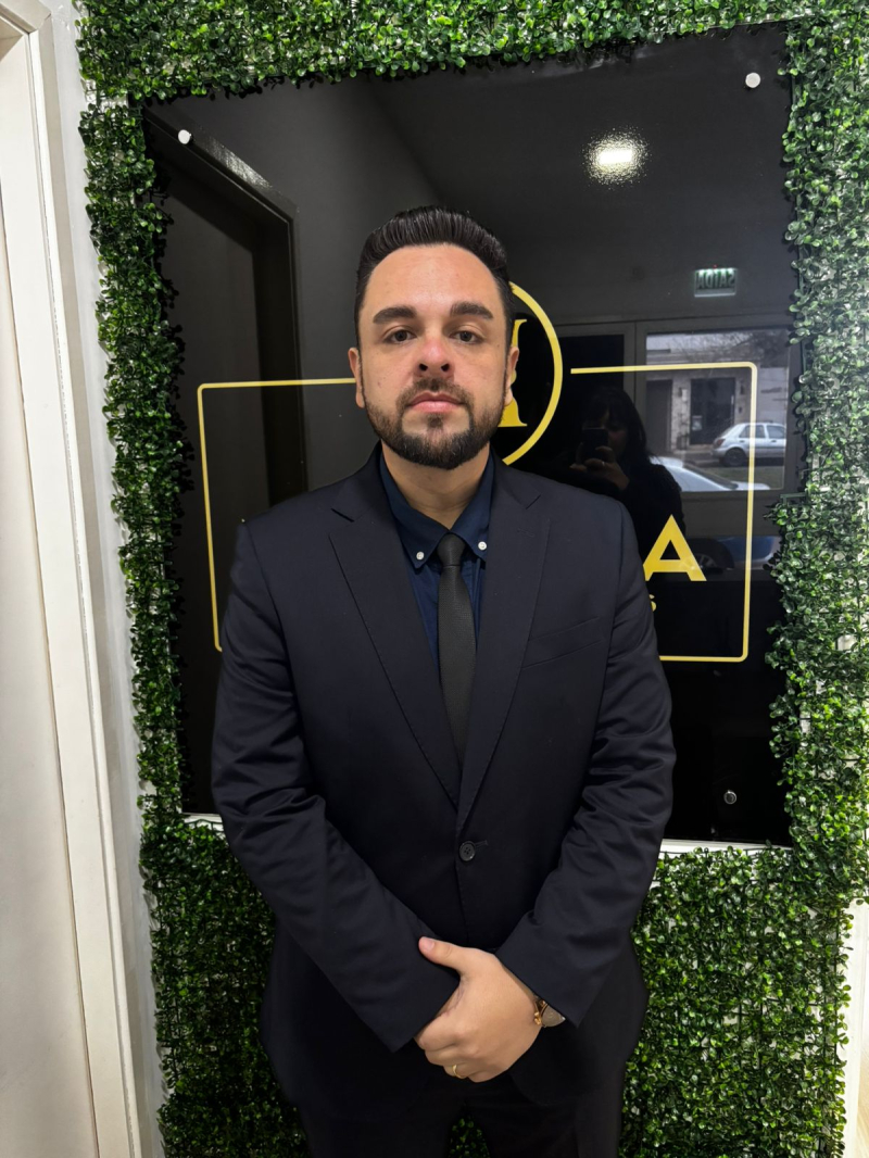 Advogado confirma prisão preventiva de influenciador suspeito de abuso em Santo Ângelo