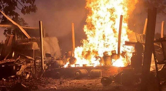 Explosão de depósito clandestino de gás de cozinha é registrado na divisa da Argentina com o Brasil