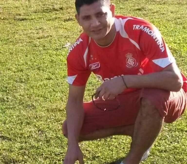 Homem morre durante jogo de futebol no interior do RS
