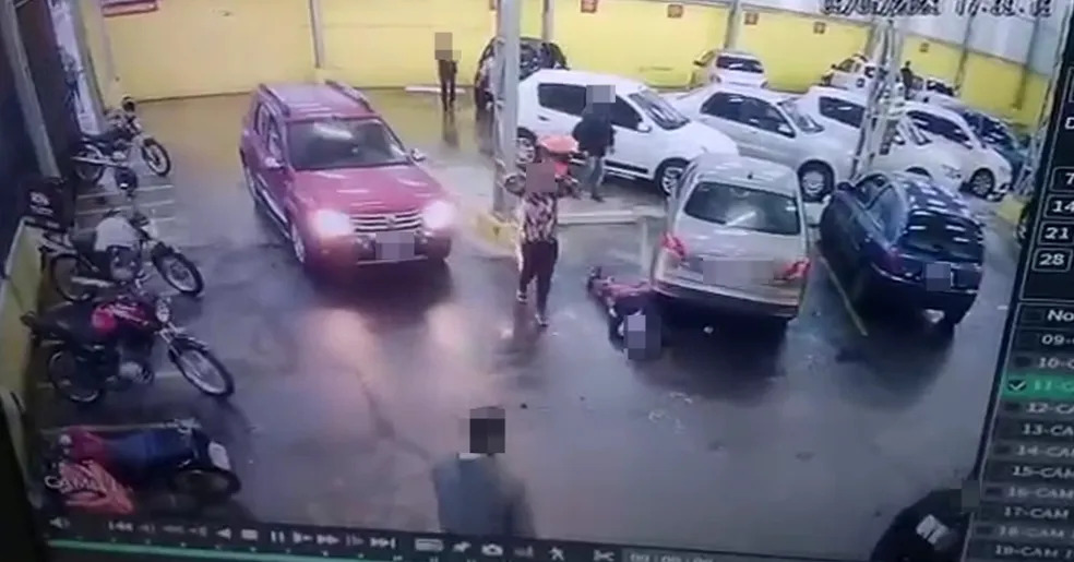 Homem é morto a facadas após discussão em estacionamento de supermercado no RS
