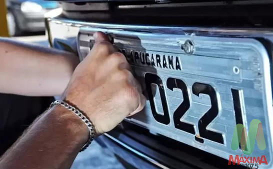 Placas de veículos voltarão a informar cidade e estado, prevê projeto