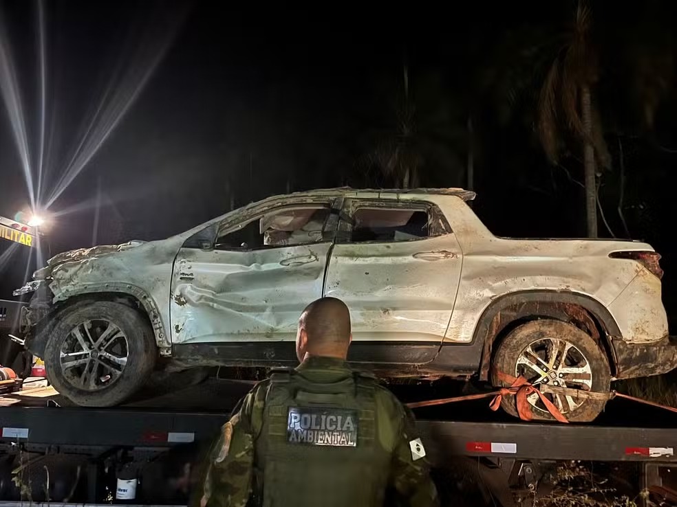 Carro de homens que saíram de SP para cobrar dívida no PR é achado dentro de bunker