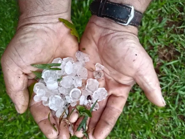 Cidades da Serra do RS contabilizam estragos após granizo