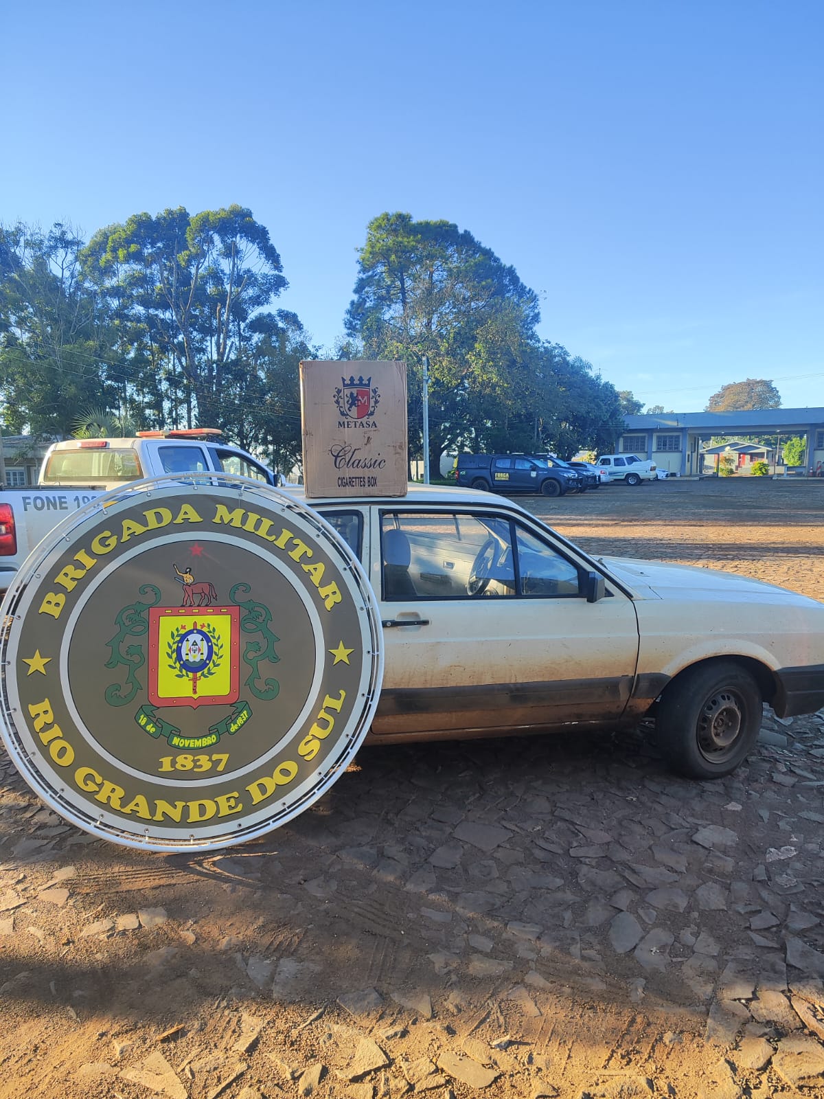 Brigada Militar apreende cigarros de origem estrangeira em Humaitá.