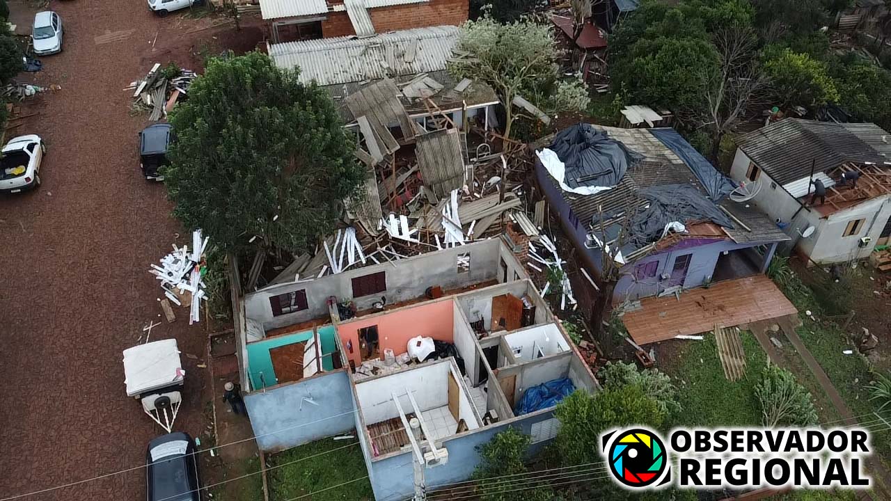 Confira Vídeo e Fotos aéreas do rastro que o temporal deixou no Bairro Progresso em Campo Novo