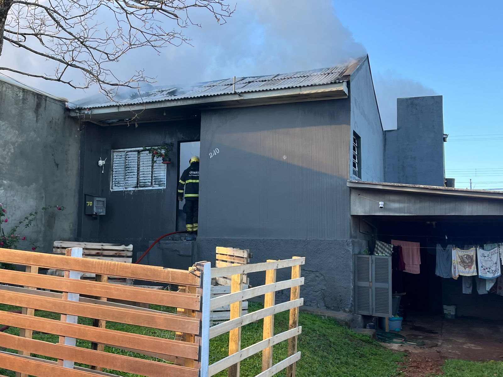 Incêndio atinge residência em Palmeira das Missões