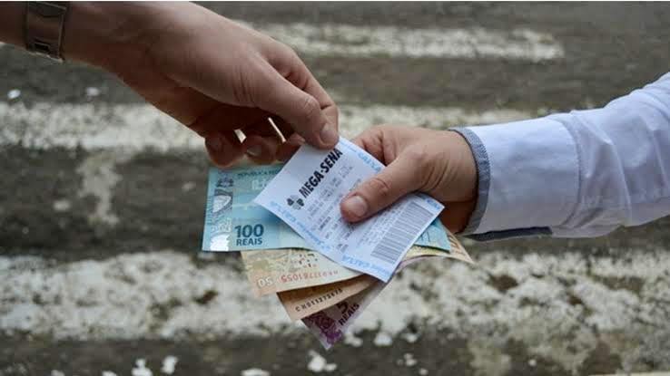 Polícia prende dois pelo “golpe do bilhete premiado” em Cruz Alta