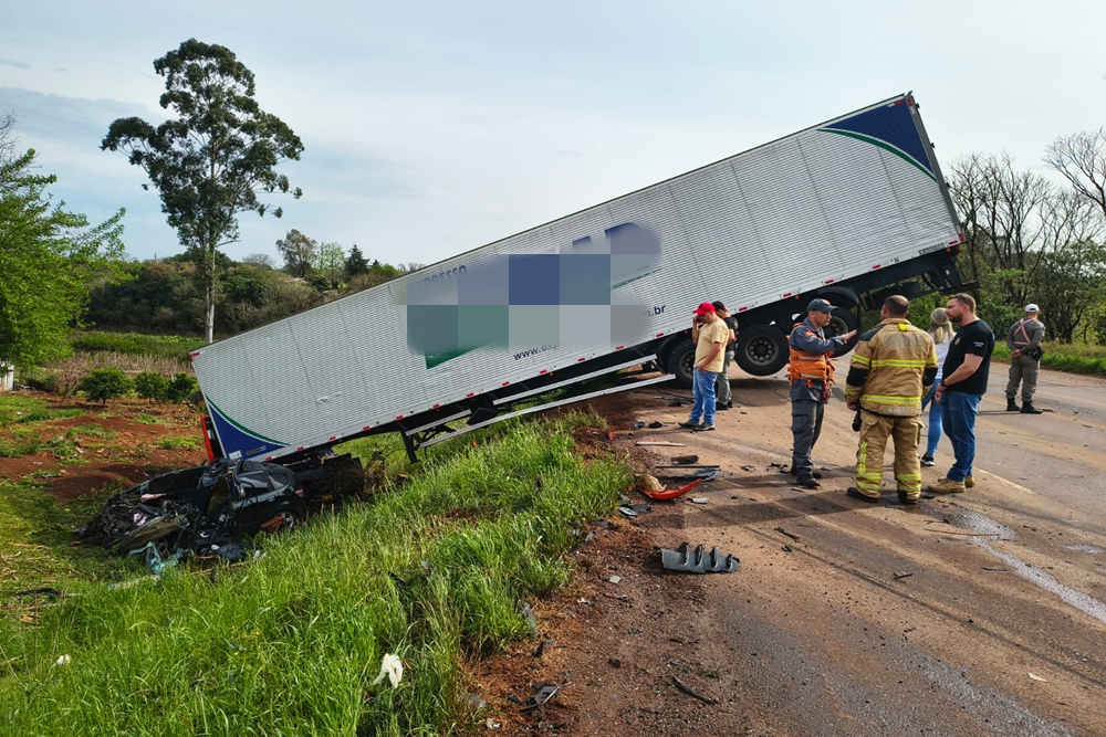 Grave acidente na RS-406, em Nonoai, deixa uma vítima fatal