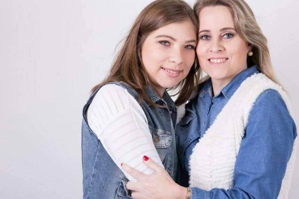 Jovem da Região, de 23 anos, estudante de jornalismo, morre vítima de câncer