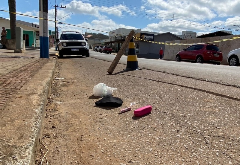 Mesmo com medida protetiva, mulher acaba esfaqueada pelo ex-marido na saída do trabalho