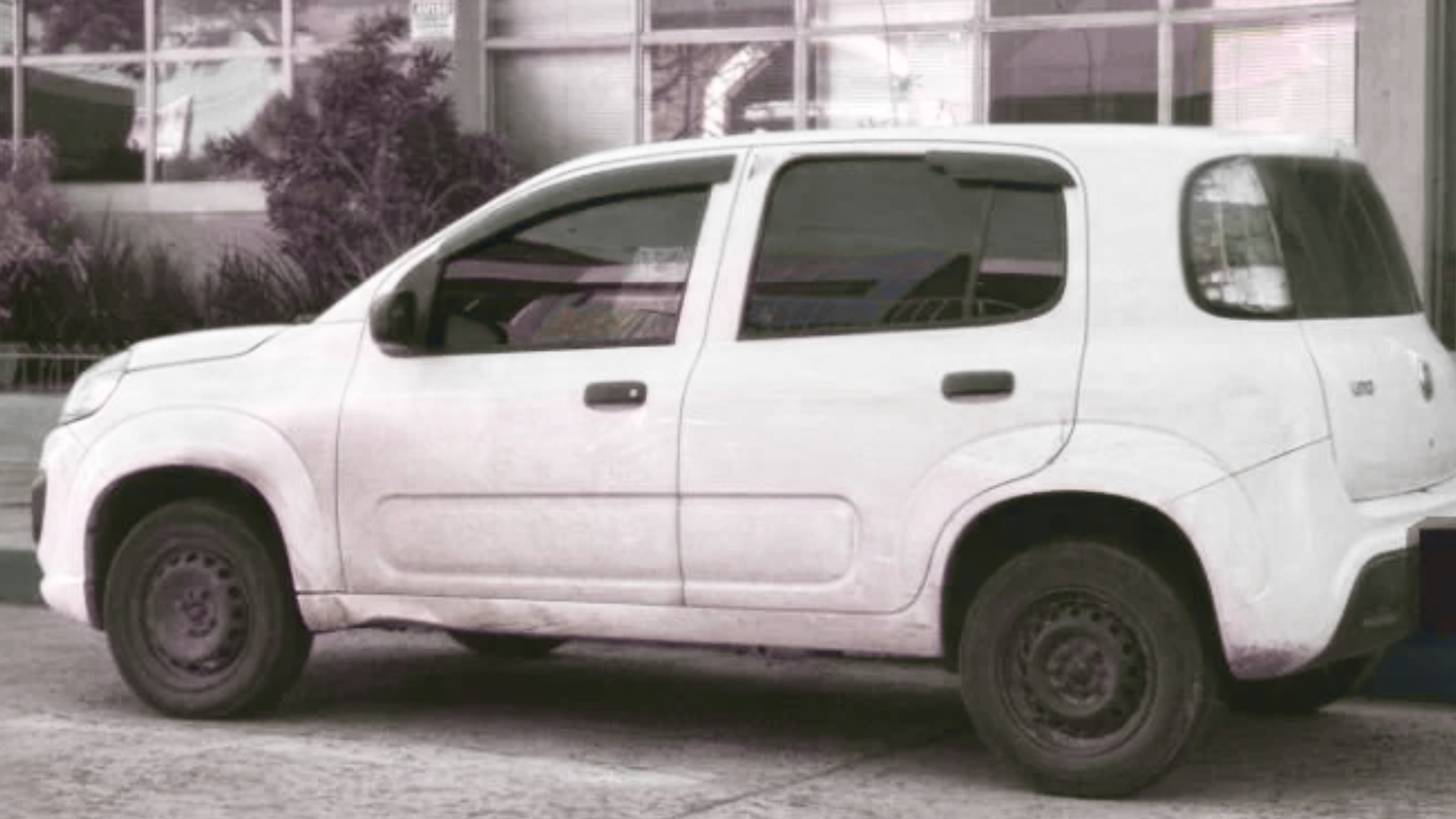 Bandidos armados assaltam Lojas Becker em Itaqui; carro usado no crime havia sido roubado em Porto Alegre