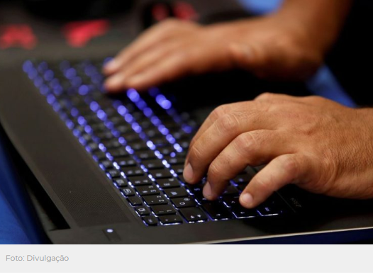 Criminosos esvaziam contas bancárias após invadir celular, alerta Polícia Federal.