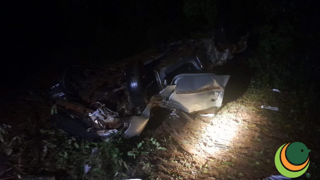 Urgente: Corpo de mulher é encontrado em acidente fatal na ERS-135