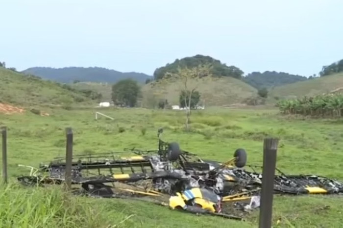 Piloto é salvo por vaqueiro minutos antes de avião explodir após queda em São Paulo