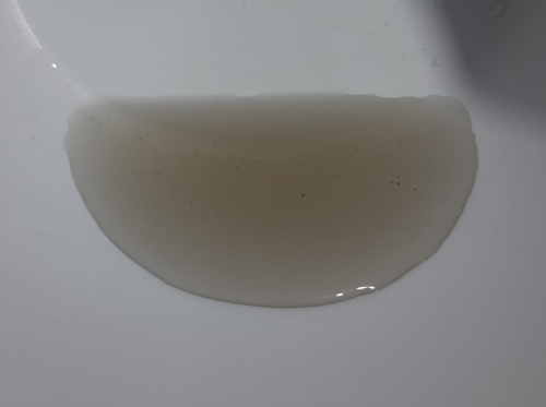 Chuva que caiu sobre a região apresentou cor escura e muita fuligem