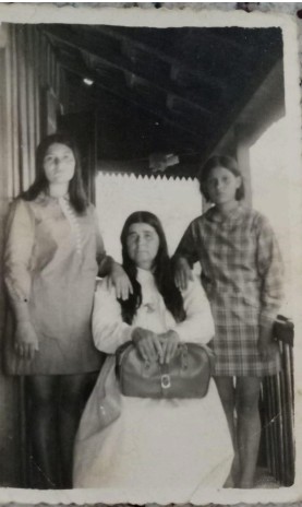 A incrível história da mulher que não se molhava e se alimentava de flores