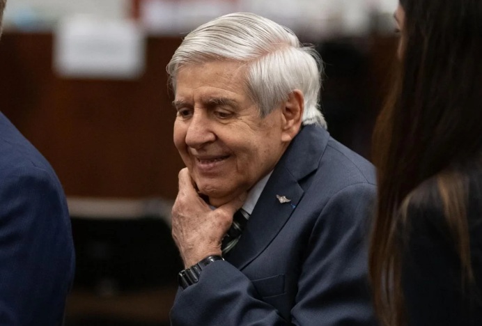 Generais Heleno e Paulo Sérgio são presos; Exército prepara celas