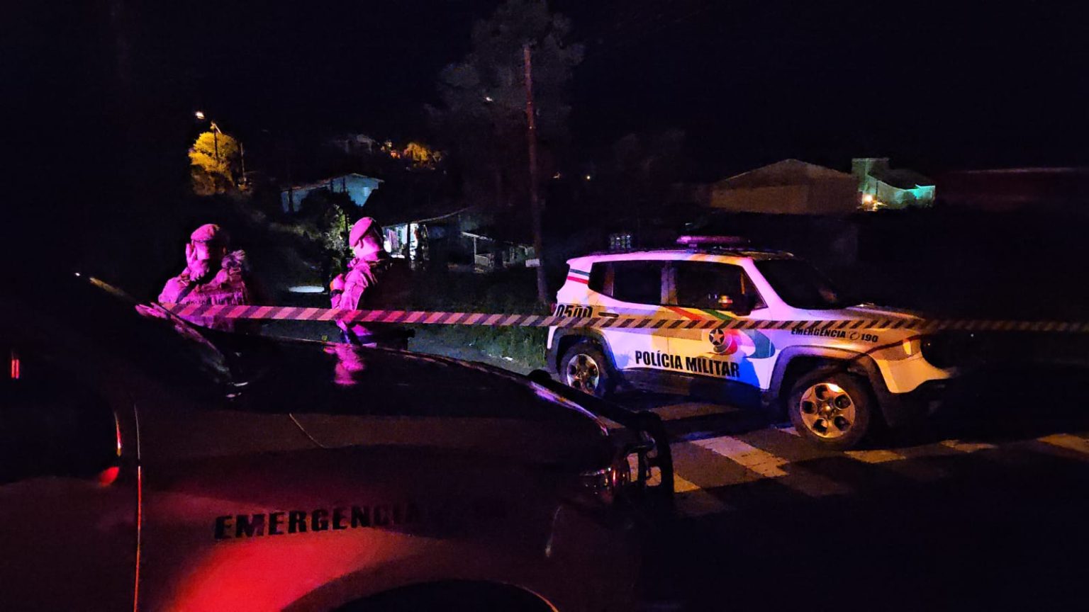 Homem ataca esposa e enteado com golpes de facão em Chapecó