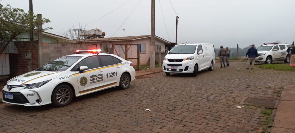 Homem é morto com facada nas costas em Passo Fundo