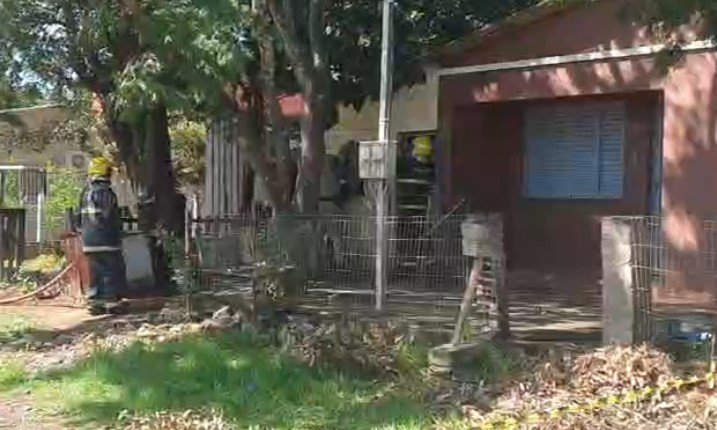 No início desta tarde (10) idoso ameaça tirar a própria vida explodindo botijão de gás em São Borja