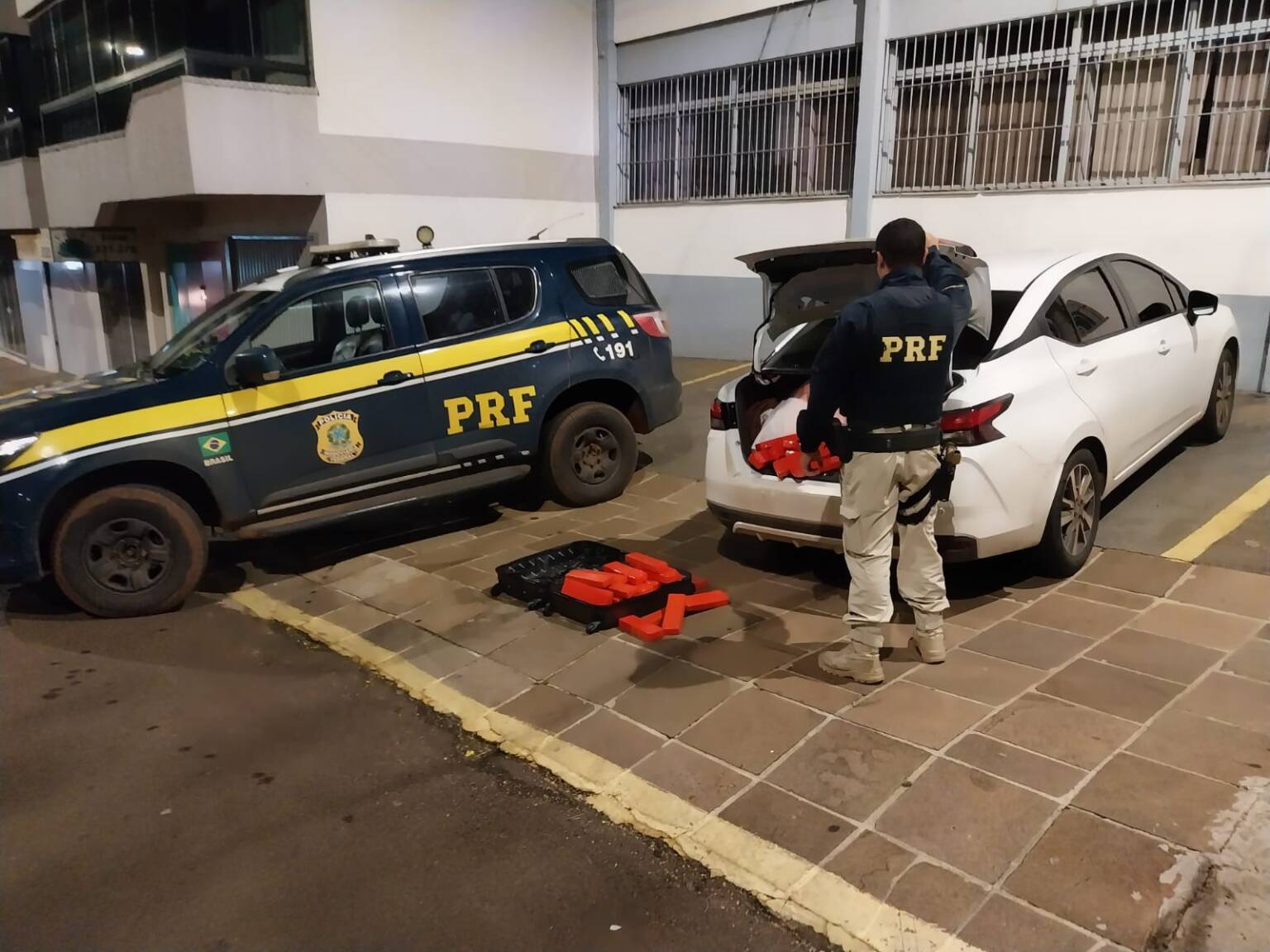 PRF prende duas mulheres por tráfico de drogas em Carazinho