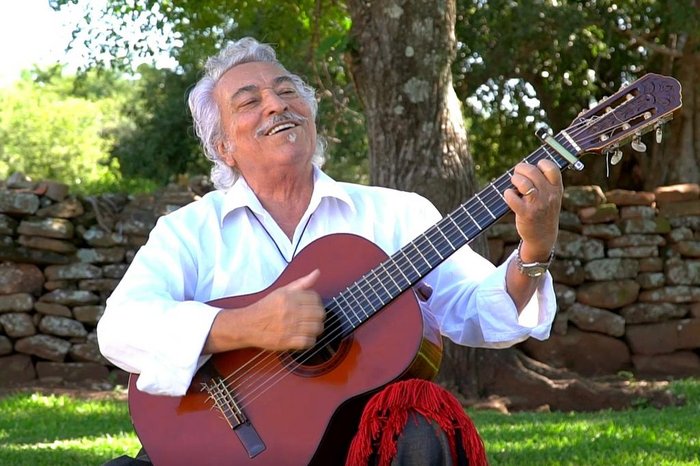 Comissão dos Festejos Farroupilhas elege cantor Pedro Ortaça como o patrono deste ano