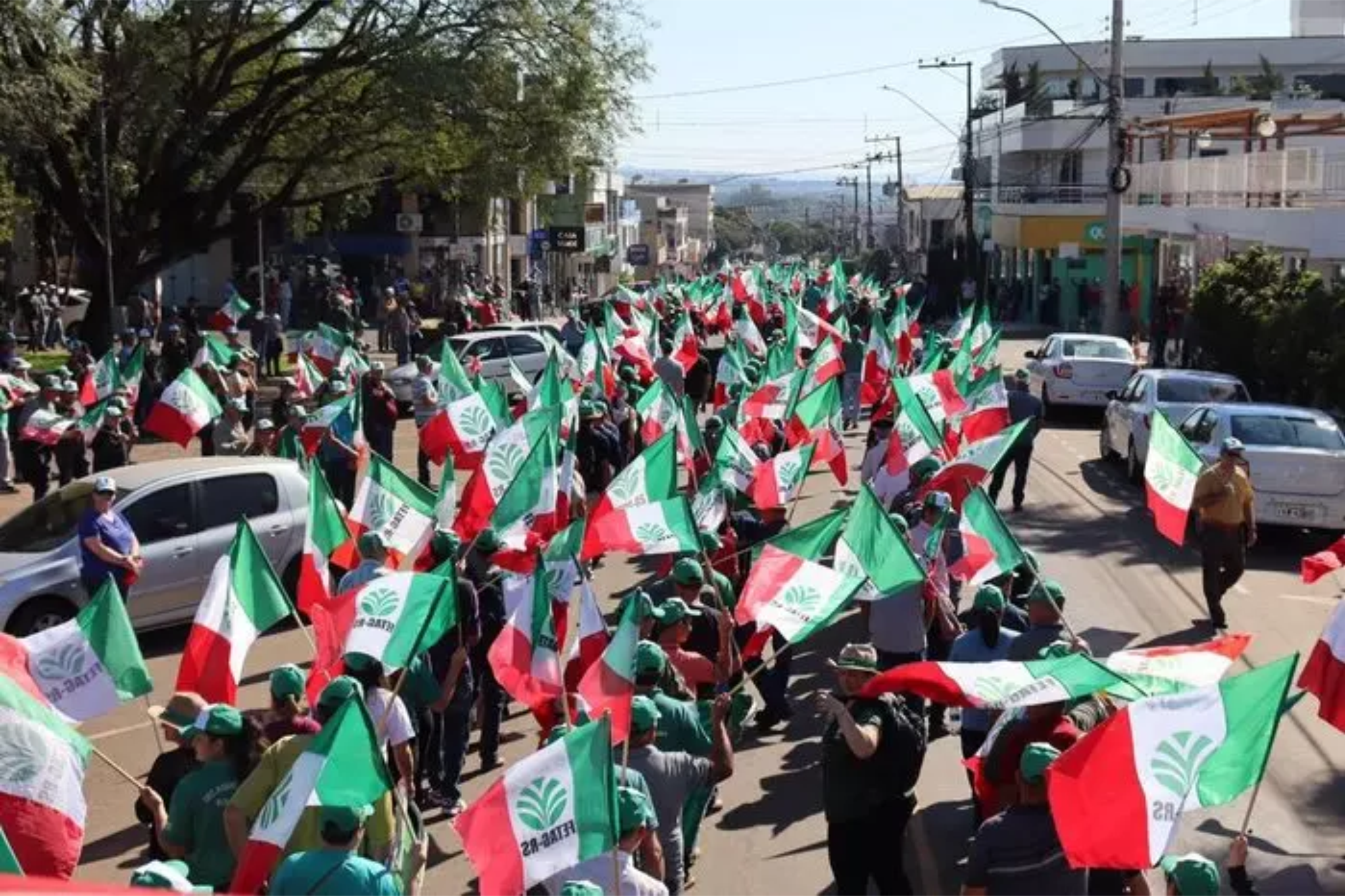 Crise no Leite: Nova mobilização de agricultores familiares acontecerá em Frederico Westphalen