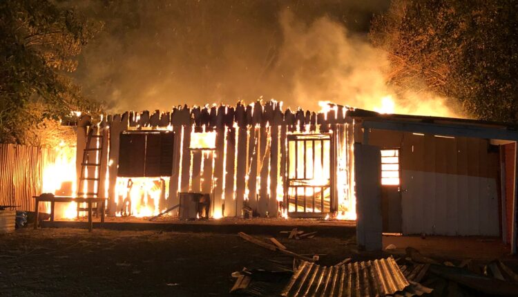 Incêndio em estabelecimento comercial de Santa Bárbara do Sul