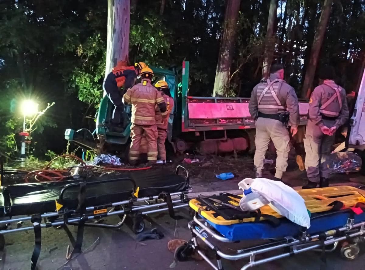 Grave acidente de trânsito resulta em um óbito e duas pessoas feridas na ERS-324 entre Passo Fundo e Pontão