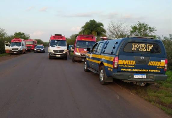 Acidente com capotamento de veículo deixa duas pessoas feridas em São Borja