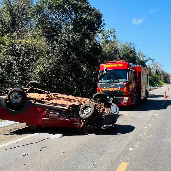 Acidente registrado na BR-285, em Saldanha Marinho, deixa três pessoas feridas