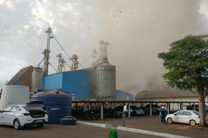 Sobe para sete o número de mortos após explosão em silo de cooperativa no Paraná