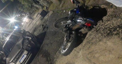 Acidente entre carro e moto deixa um ferido, na noite de domingo, em Três Passos