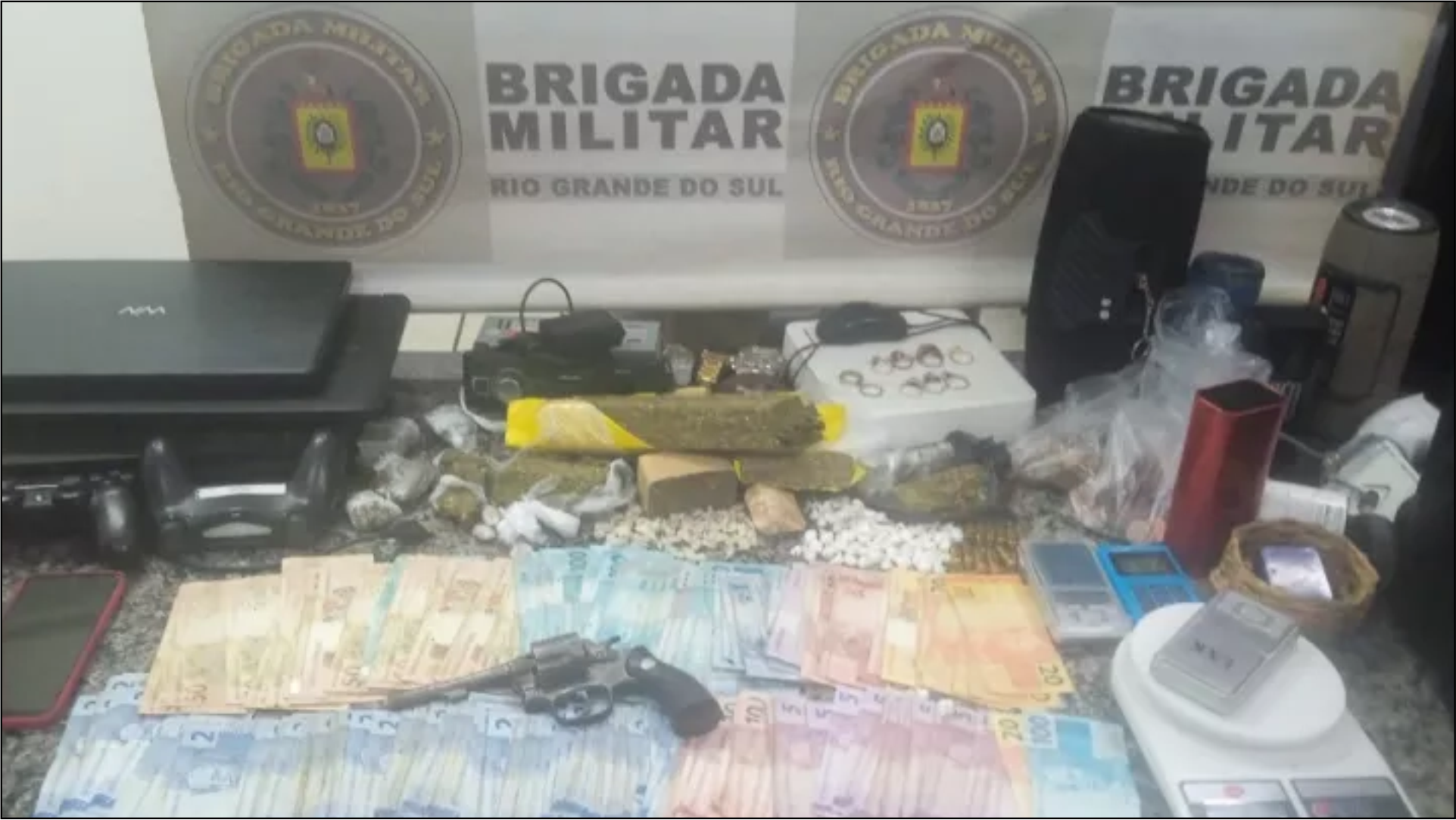 Operação Policial resulta em apreensão de drogas e prisão de suspeitos em Santo Ângelo