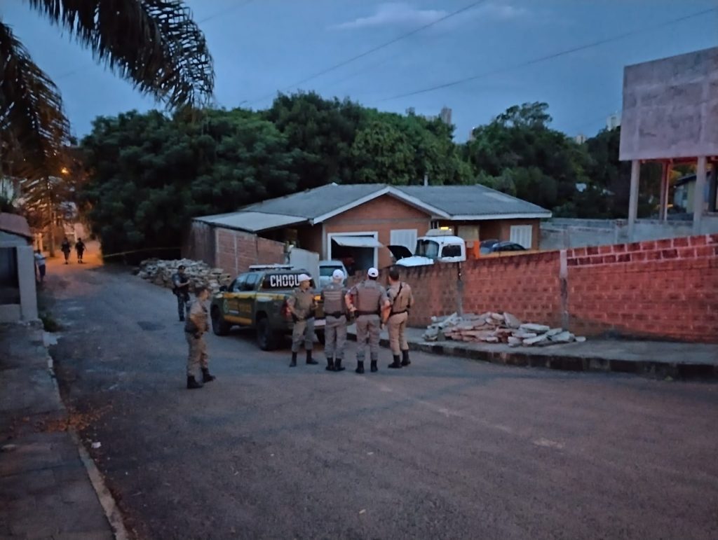 Passo Fundo: Troca de tiros resulta em três óbitos.