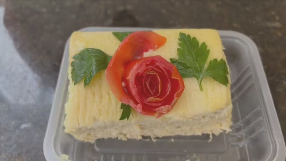 Laudo aponta presença de bactéria em tortas frias vendidas no Natal, em Pelotas; 77 pessoas tiveram gastroenterite após consumo