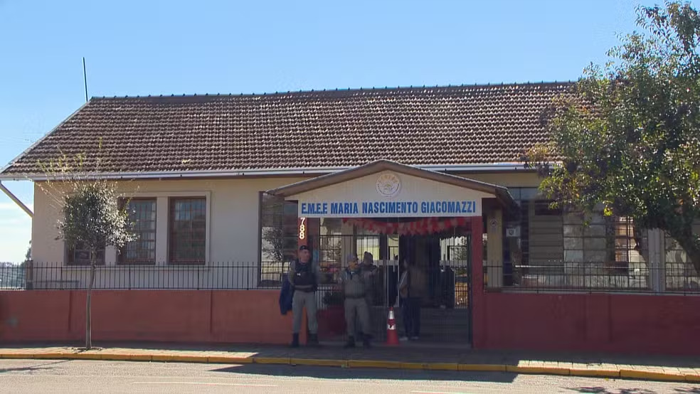 Justiça decreta internação de adolescente apreendido por matar aluno e ferir outros dois durante ataque com faca em escola no RS