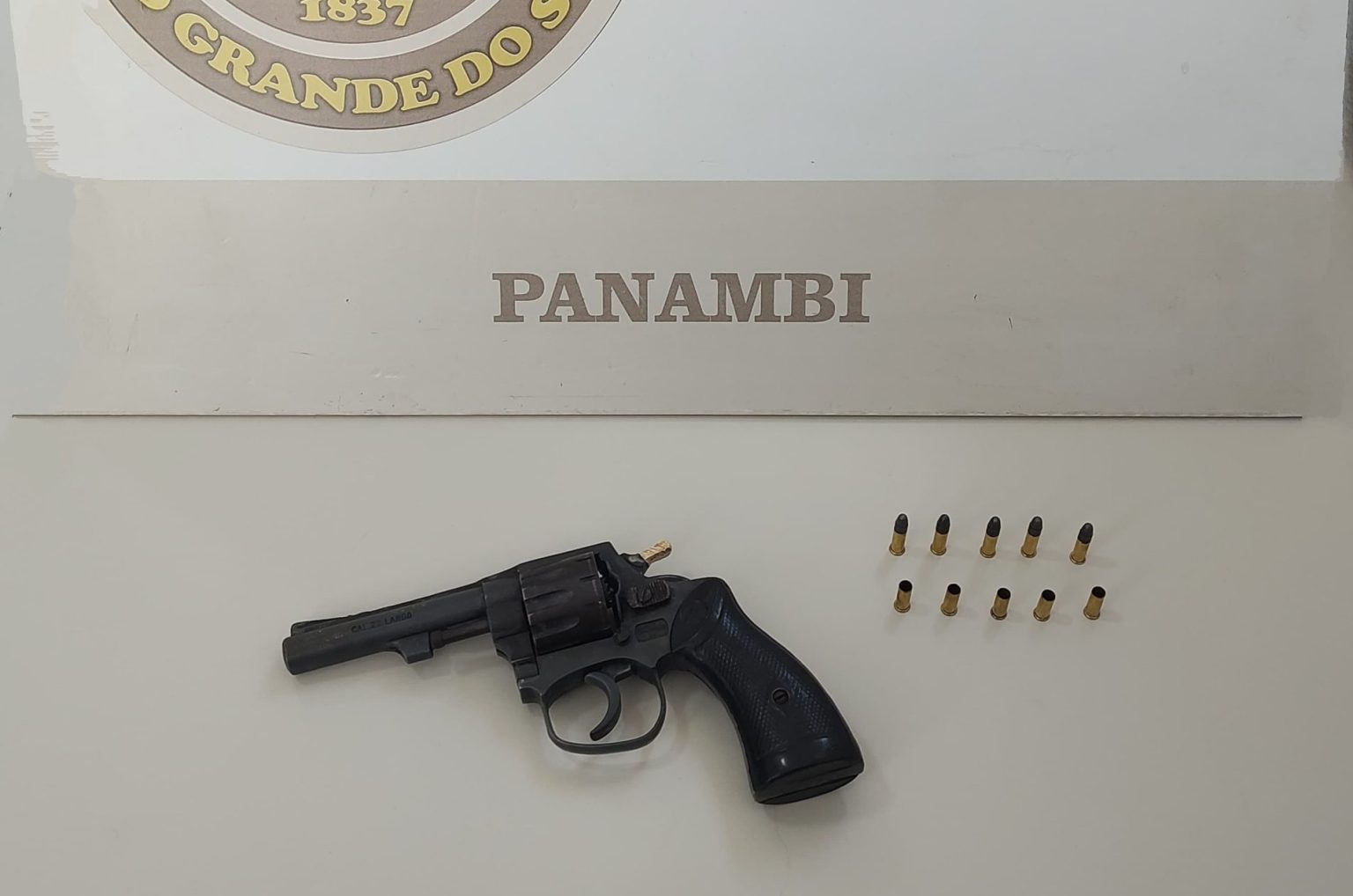 Homem armado é preso na casa da ex-mulher, em Panambi