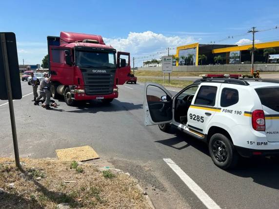 Homem é preso após fazer caminhoneiro refém no RS, diz BM