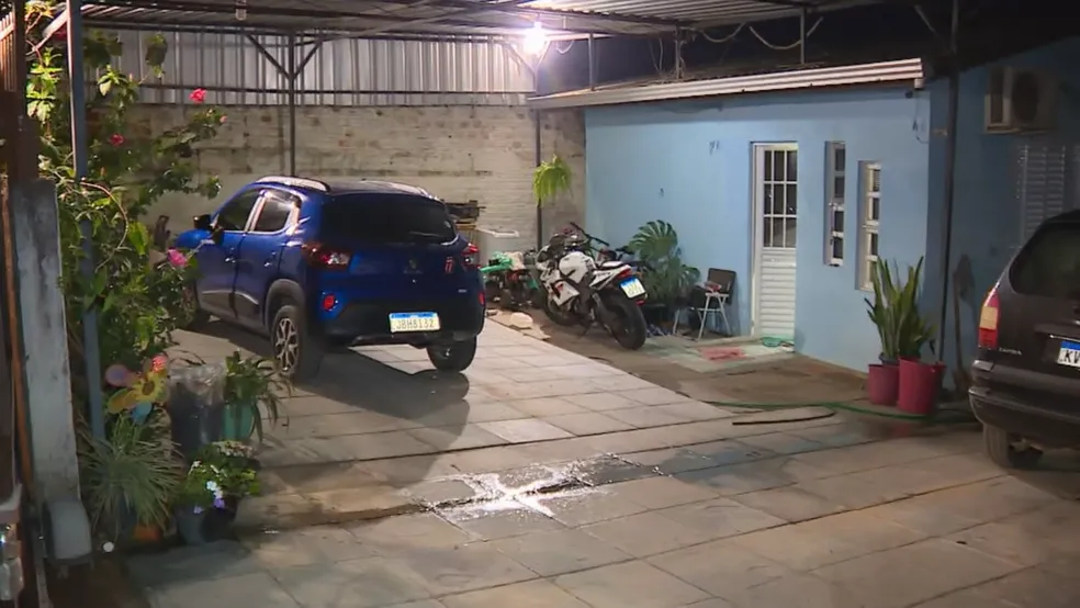 Grupo suspeito de revender carros roubados sob encomenda é alvo de operação em 12 cidades do RS